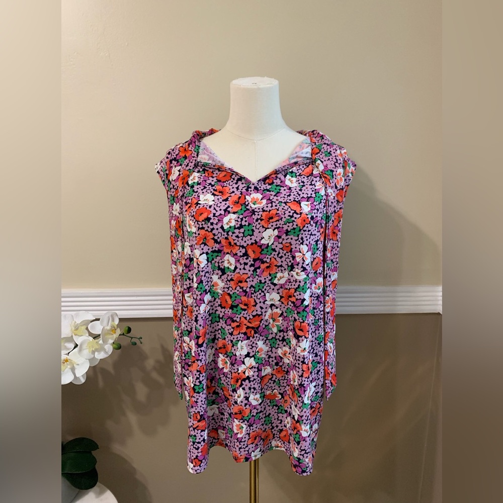 Sleeveless Vibrant Floral Blouse